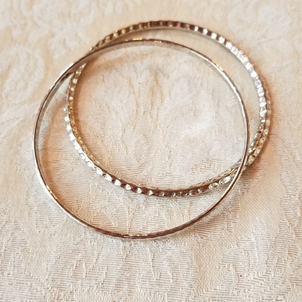 Silver metal bangle set
